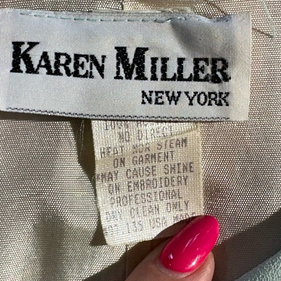 Karen Miller New York 2 Piece Baby Blue Suit Size 17/18 (needs to be cleaned) - Picture 13 of 16